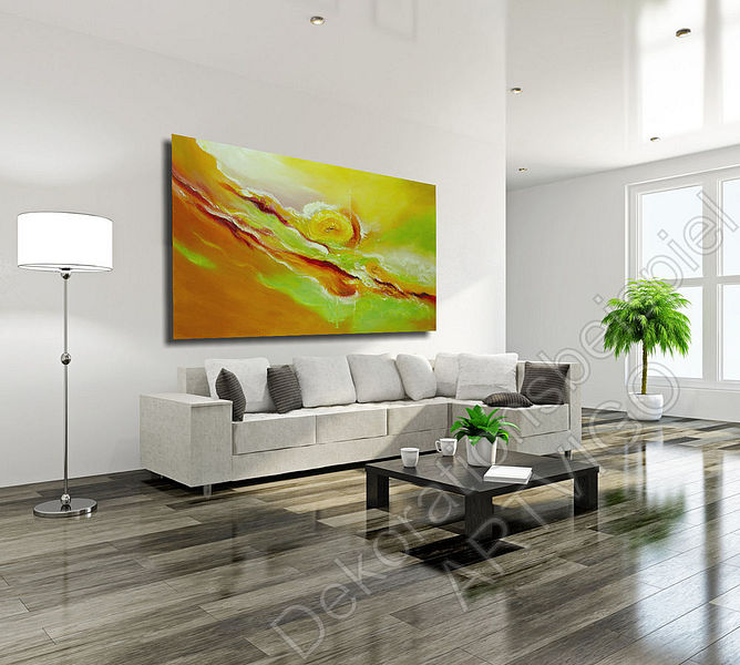 Großes abstraktes Bild im Wohnzimmer